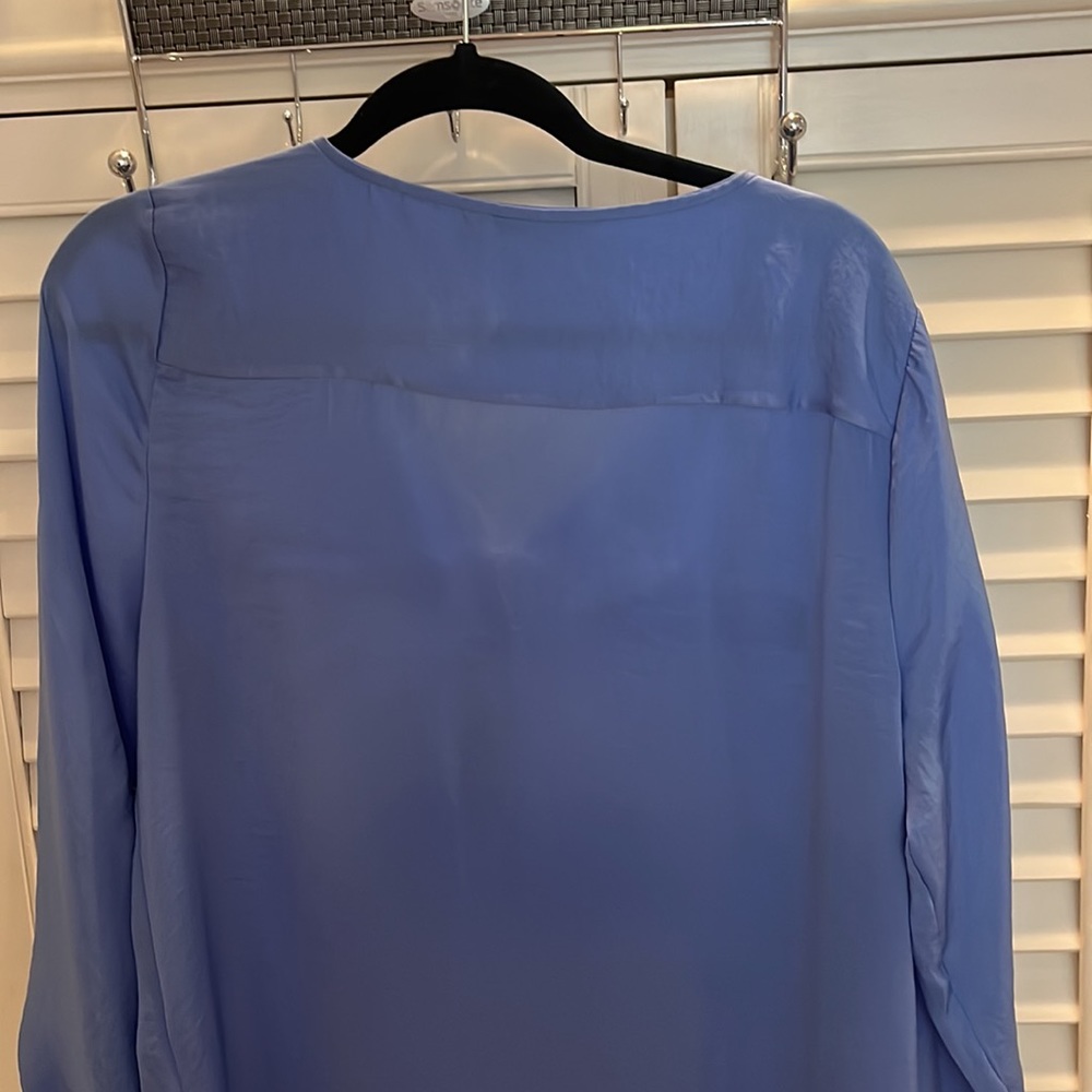 Ladies blouse - Picture 2 of 2